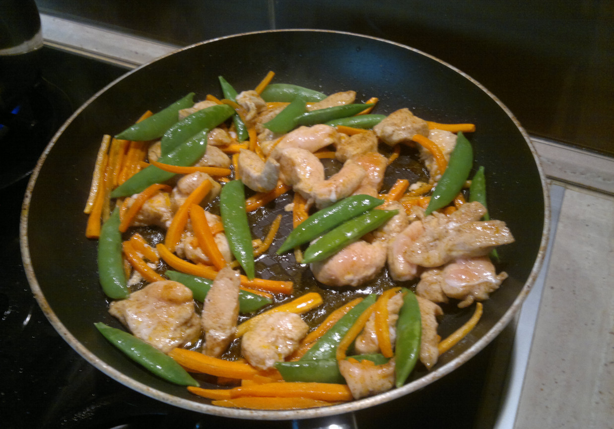 Stir Fry - Kurczak z warzywami foto