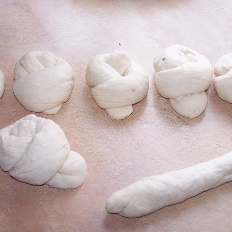 Krok 5 - Supełki z ricottą , czyli apetyczne bułeczki:) foto