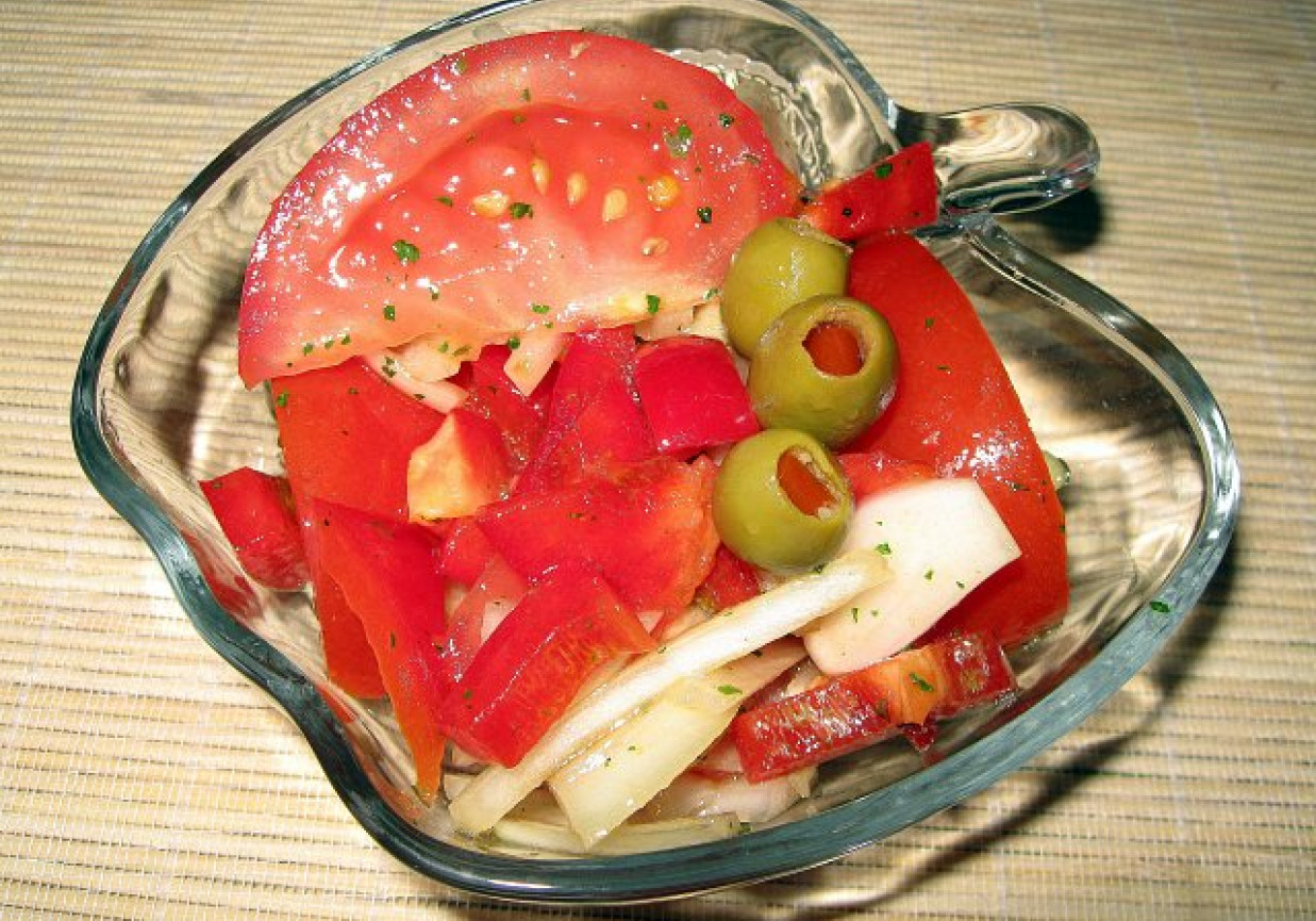 Surówka pomidorowo – paprykowa foto