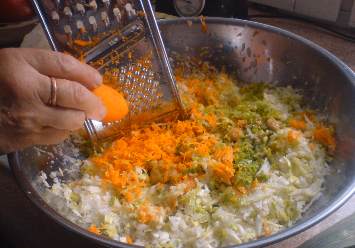 Surówka z białej kapusty - coleslaw foto