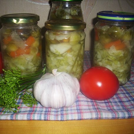 Krok 4 - Surówka z kapusty i innych warzyw na zimę foto