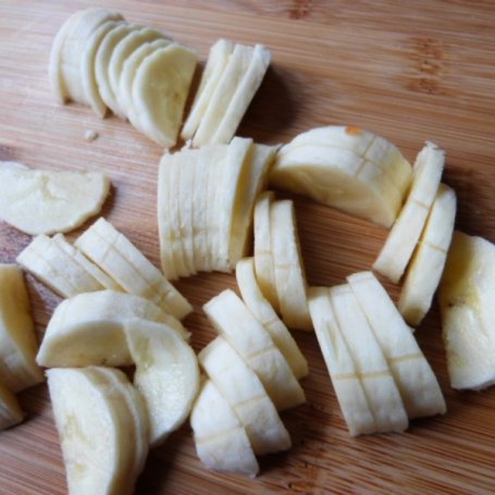 Krok 4 - Surówka z kapusty pekińskiej z bananami foto