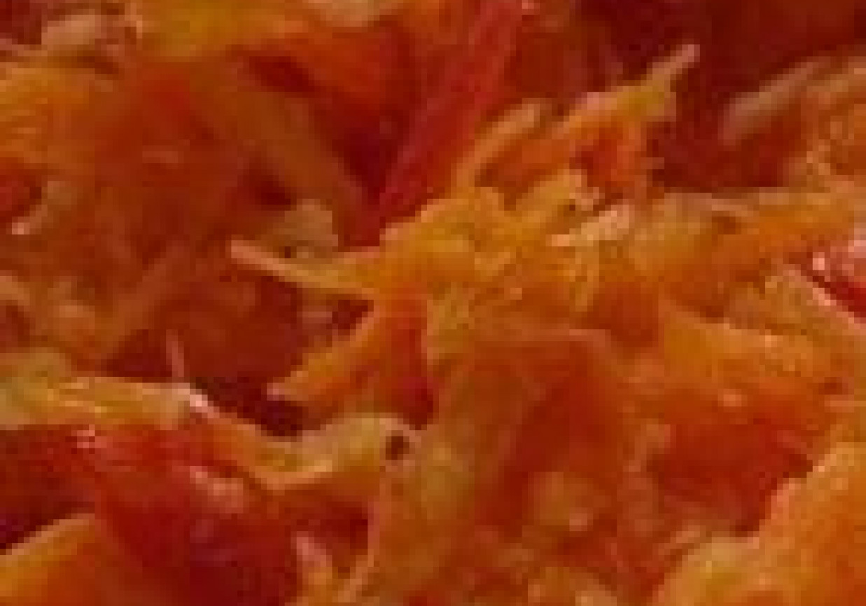 Surówka z marchwi i ananasa foto