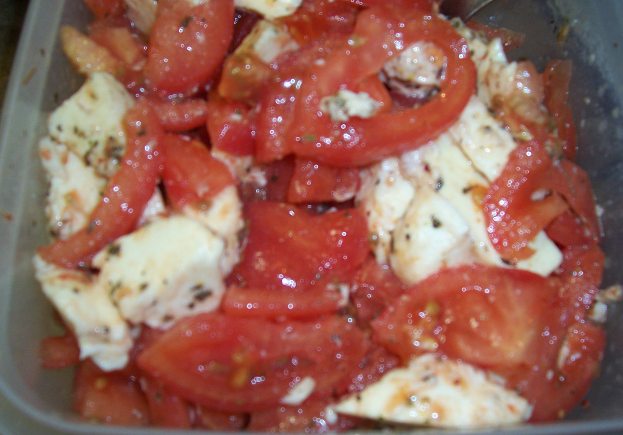 surówka z papryki i pomidorów foto