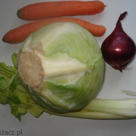 Krok 1 - Surówka  z selera naciowego i innych warzyw foto