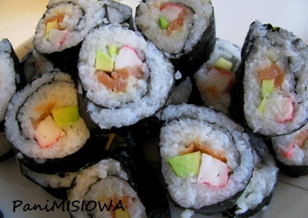 Fotografia przedstawiająca Sushi FUTOMAKI