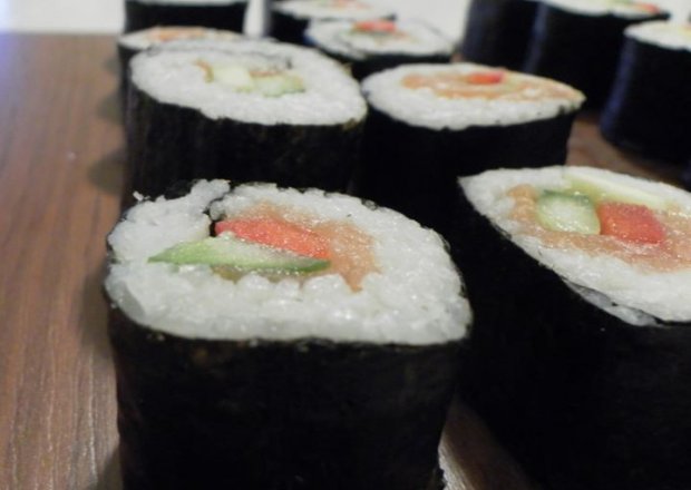 Fotografia przedstawiająca Sushi maki