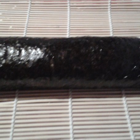 Krok 4 - Sushi z łososiem, ogórkiem, serkiemi rukolą foto