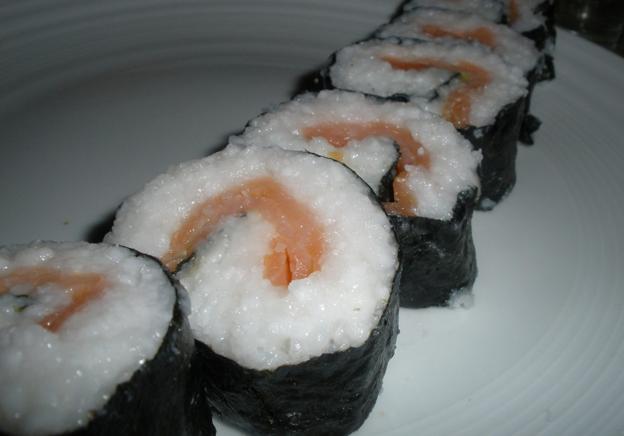 Sushi z łososiem foto