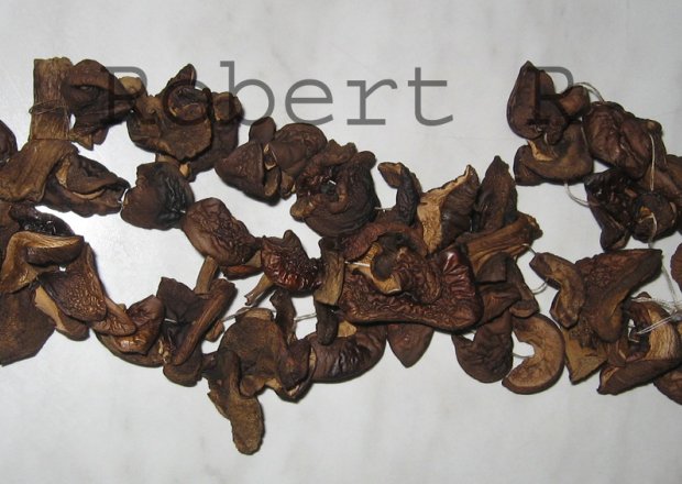 Fotografia przedstawiająca Suszone ekspresowo grzyby