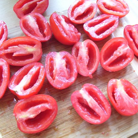 Krok 1 - Suszone pomidory w oliwie z ziołami foto