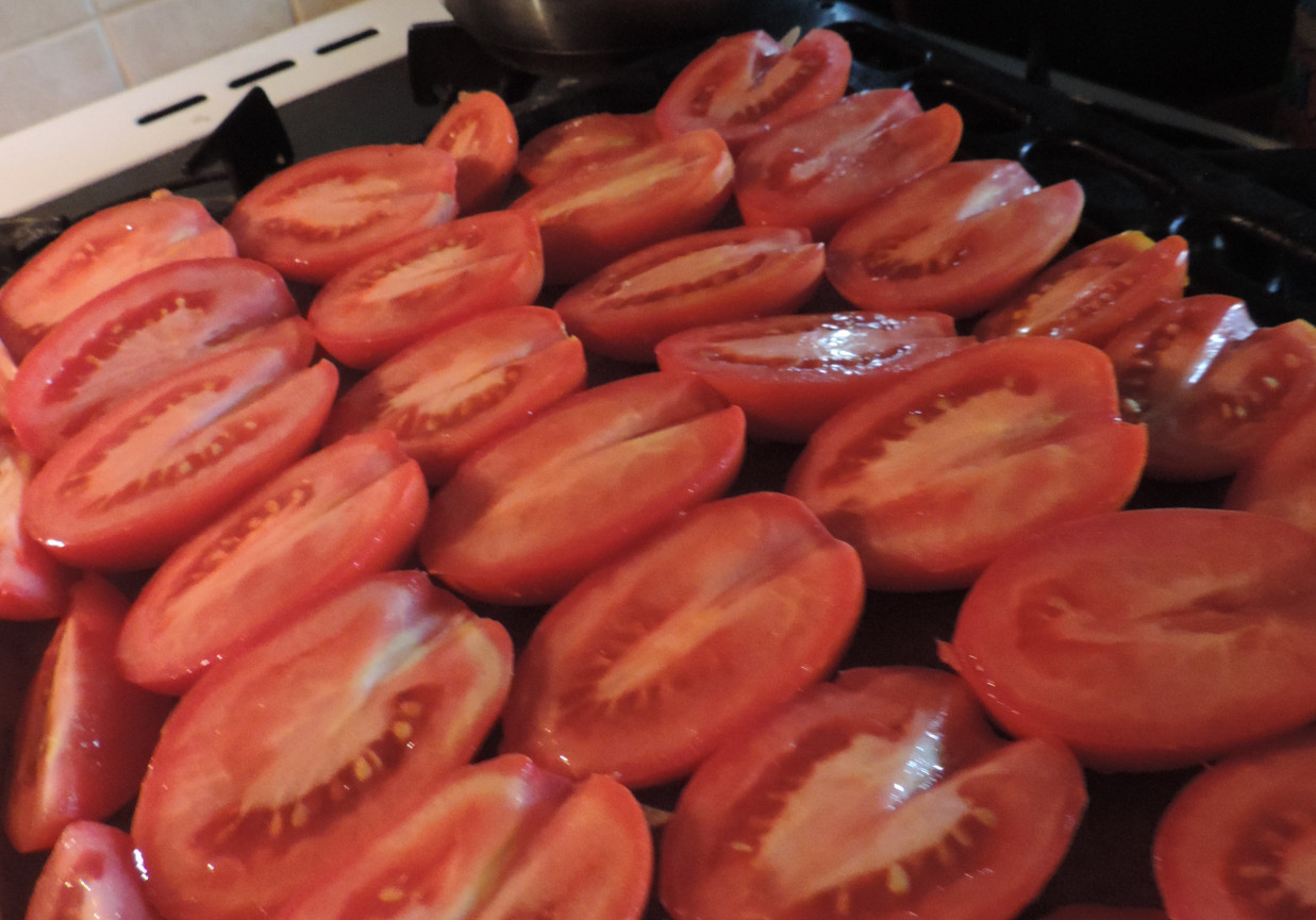 Suszone pomidory w zalewie foto