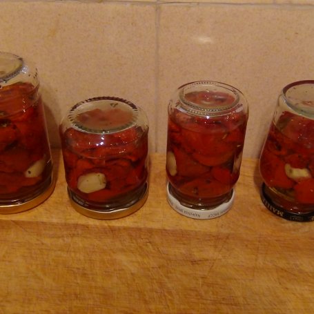 Krok 4 - Suszone pomidory z bazylią i czosnkiem foto