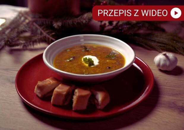 Fotografia przedstawiająca Świąteczna zupa grzybowa