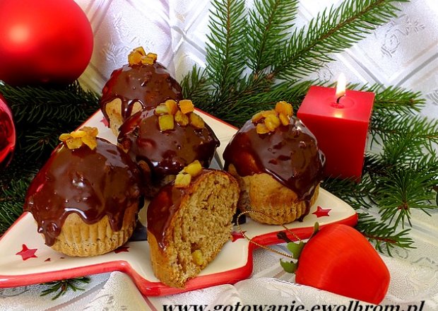 Fotografia przedstawiająca Świąteczne muffinki piernikowe
