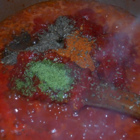 Krok 3 - Świderki w sosie pomidorowym foto