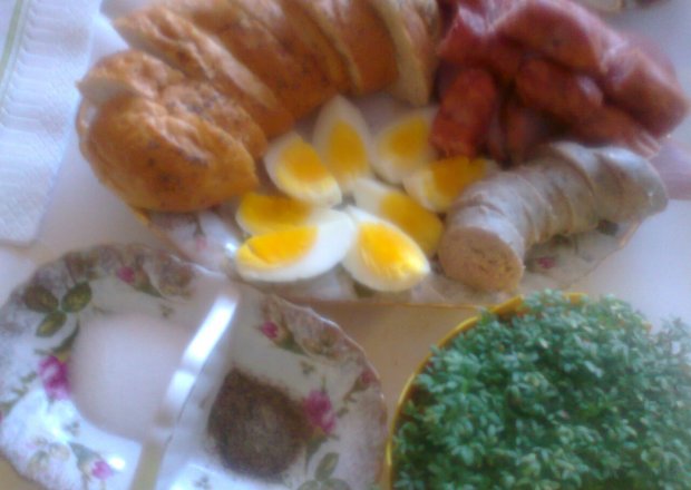Fotografia przedstawiająca Święconka Wielkanocna na śniadanie