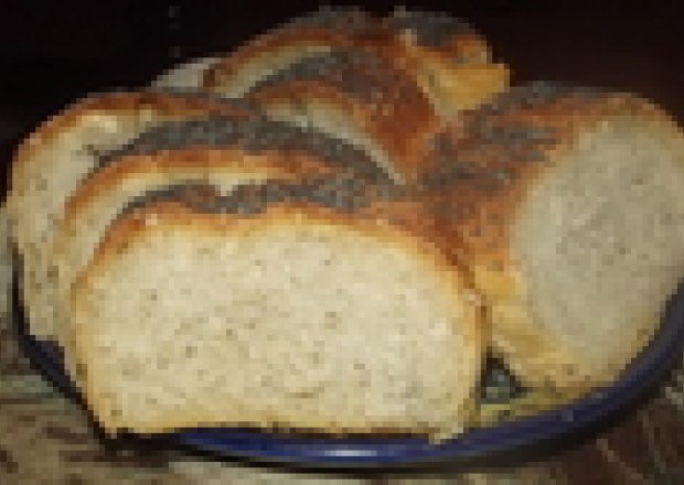 Swojski chlebek z makiem foto