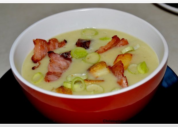 Fotografia przedstawiająca Sycąca szwedzka zupa .