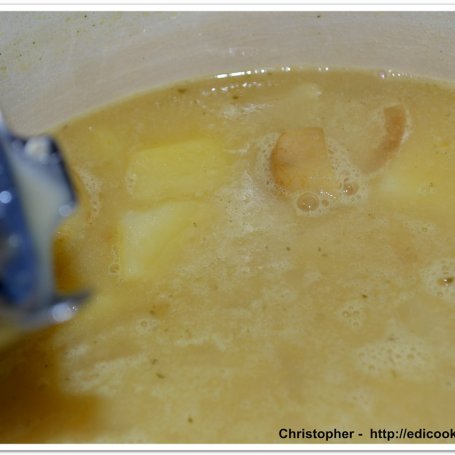 Krok 3 - Sycąca szwedzka zupa . foto