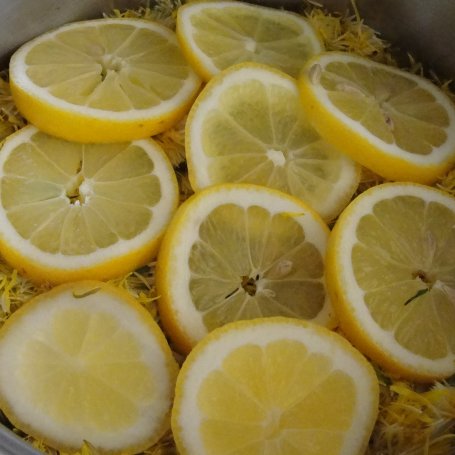 Krok 1 - Syrop z mniszka lekarskiego foto