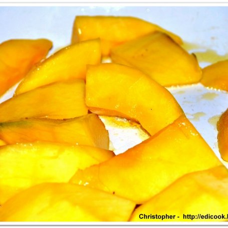 Krok 3 - Szafranowe wątróbki  z mango. foto