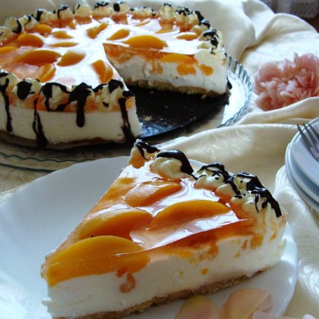 Krok 4 - Szampański tort z brzoskwiniami foto