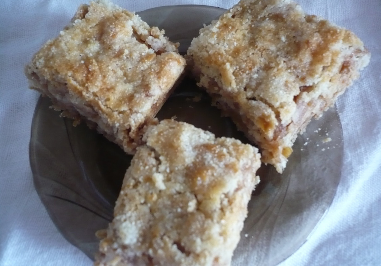 Szarlotka na kaszy mannej foto