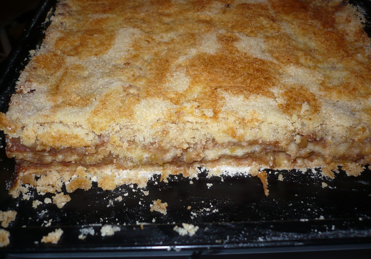 Szarlotka na kaszy mannej foto