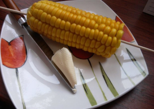 Fotografia przedstawiająca Szaszłyki z kukurydzy