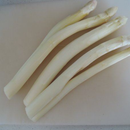 Krok 3 - Szparagi białe klasycznie w bułce tartej foto