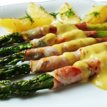 Krok 3 - Szparagi w szynce parmeńskiej pod sosem musztardowo-miodowym foto
