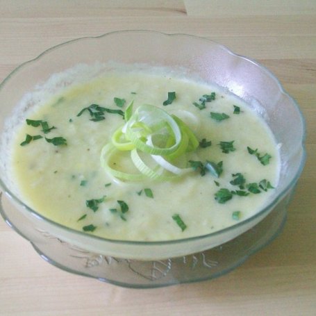 Krok 4 - Szparagowo - porowa zupa krem foto