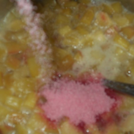 Krok 6 - Szpinakowe ciasto z rabarbarem i czekoladą foto