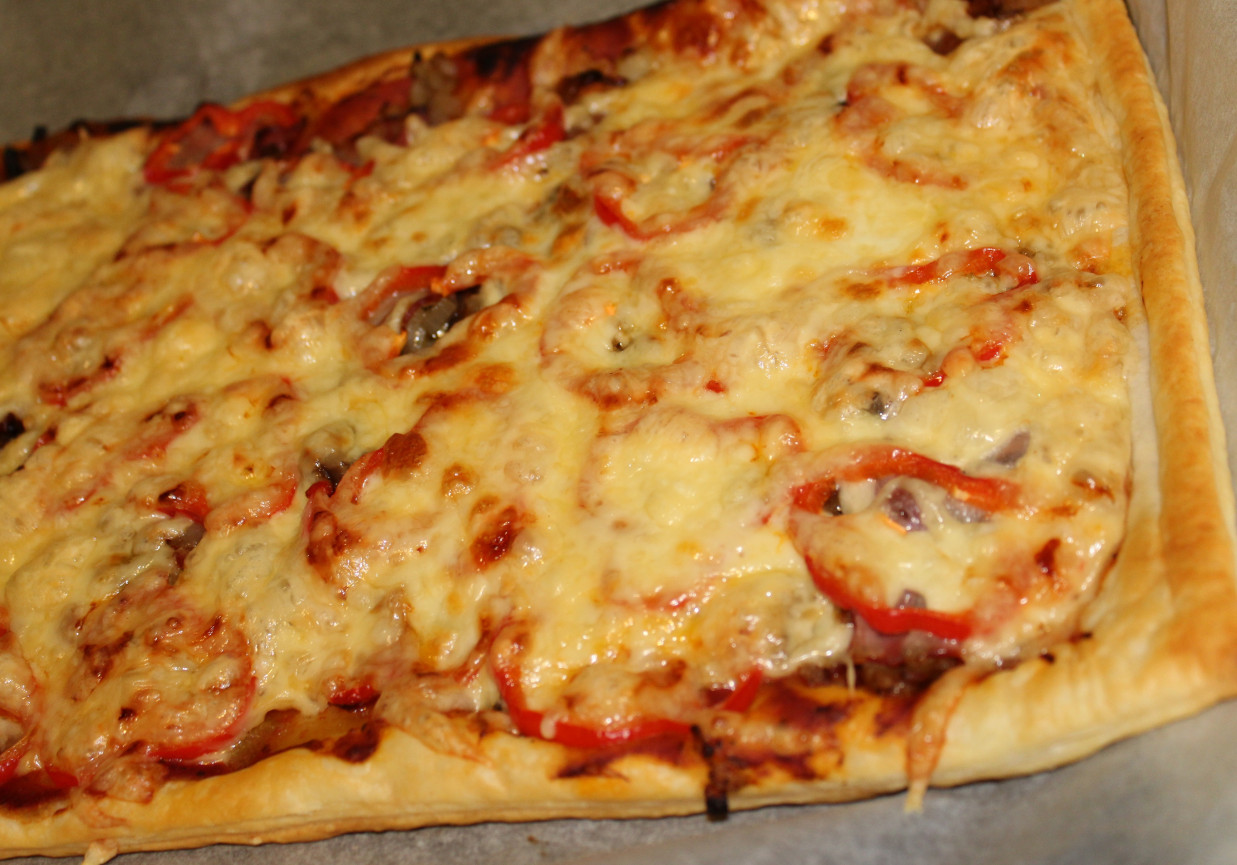пицца мясная на слоеном тесте в духовке фото 61