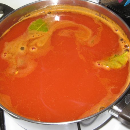 Krok 2 - Szybka pomidorowa z koncentratu foto