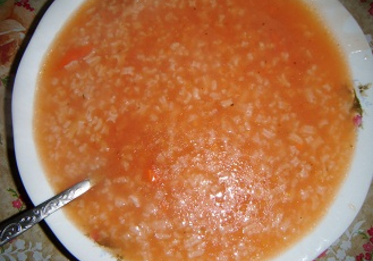 Szybka pomidorowa z ryżem foto