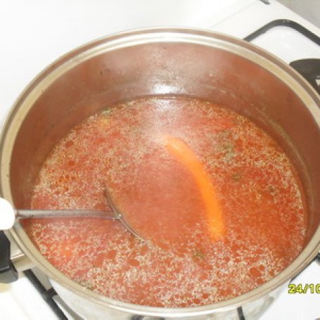 Krok 2 - Szybka, prosta i smaczna zupa pomidorowa. foto