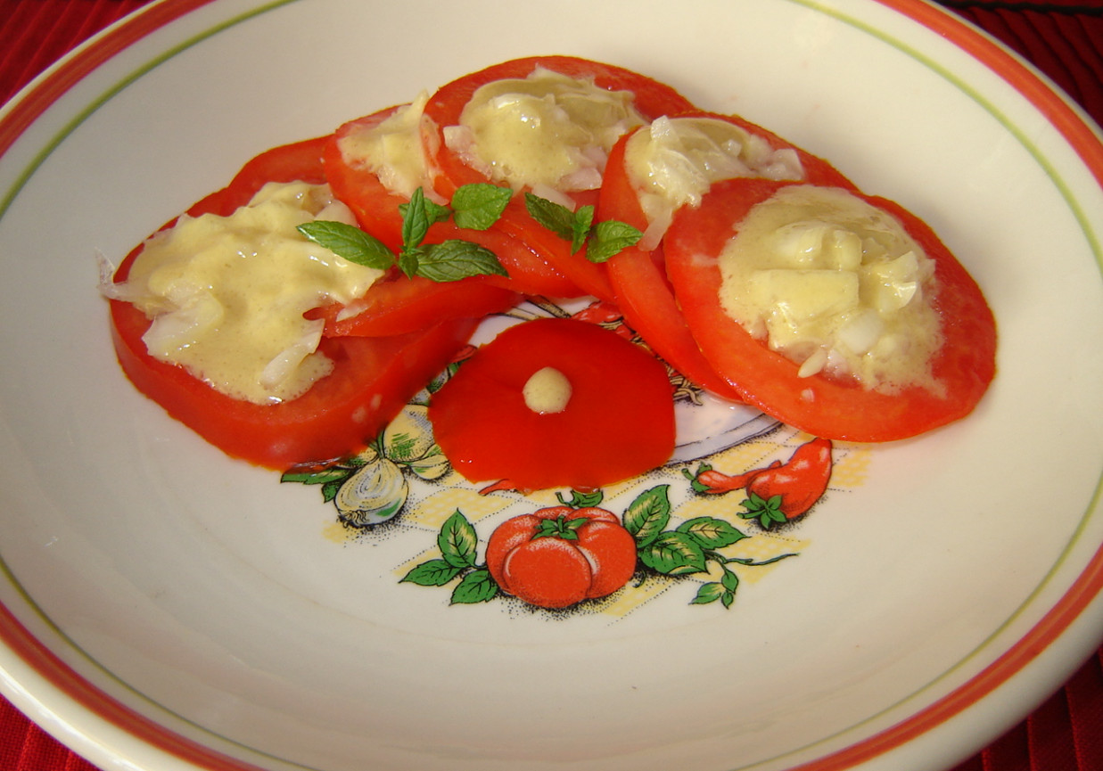 Szybka sałatka pomidorowa foto