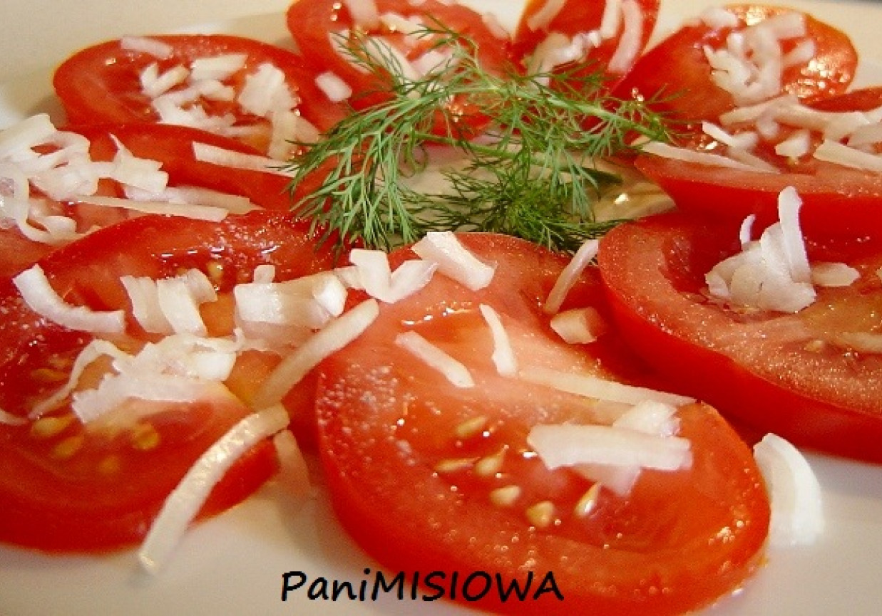 Szybka sałatka z pomidorów foto