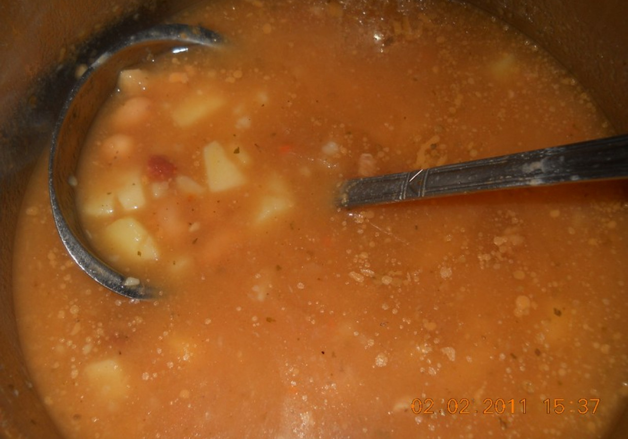 szybka zupa fasolowa foto