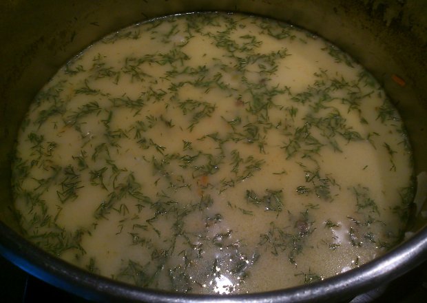 Fotografia przedstawiająca Szybka zupa koperkowa