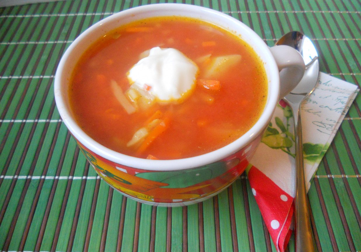 Szybka zupa pomidorowa foto