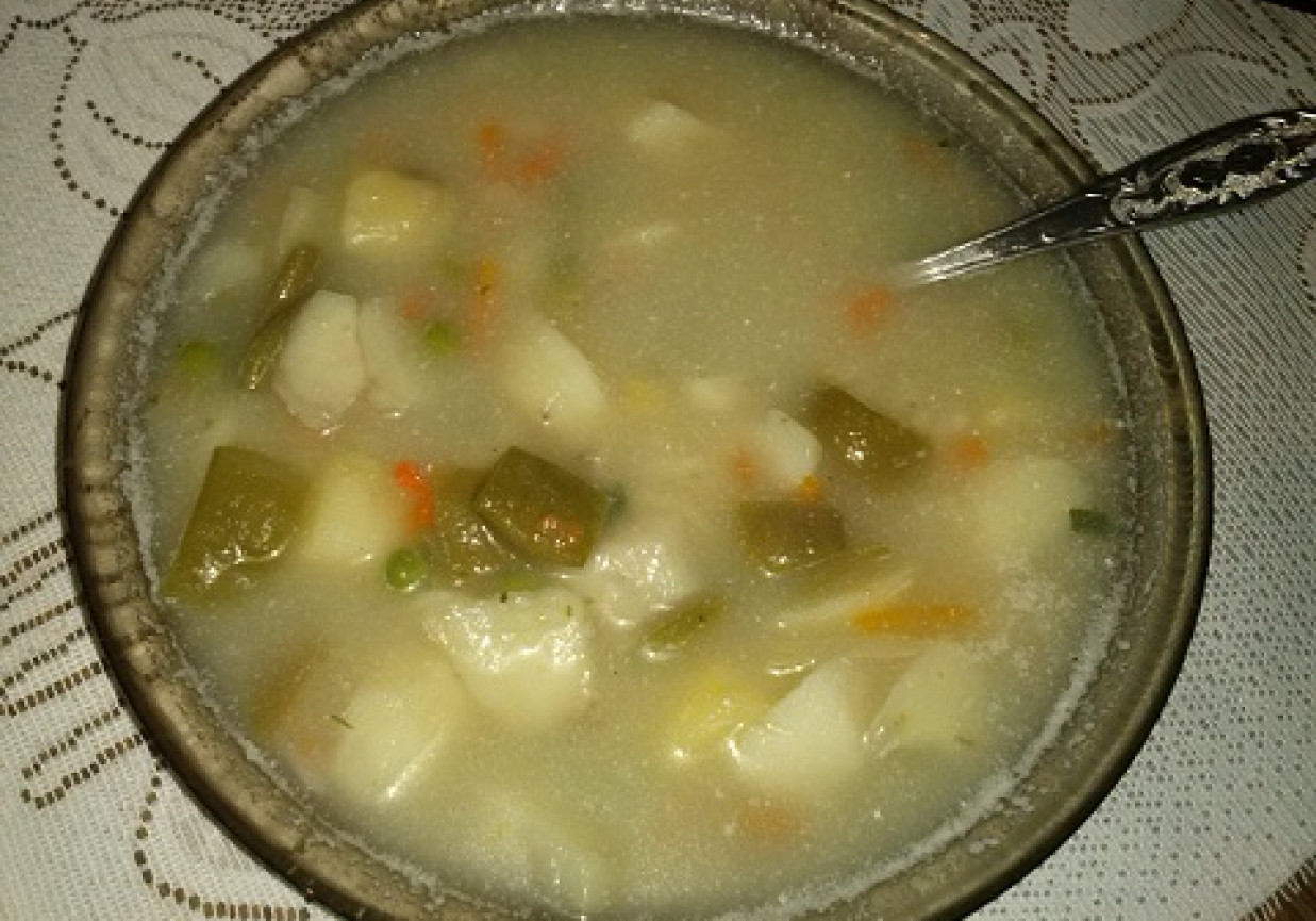 Szybka zupa warzywna foto