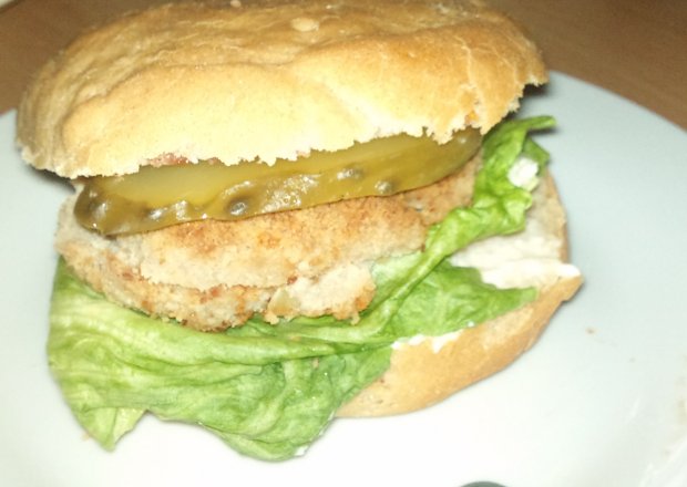 Fotografia przedstawiająca Szybki domowy hamburger