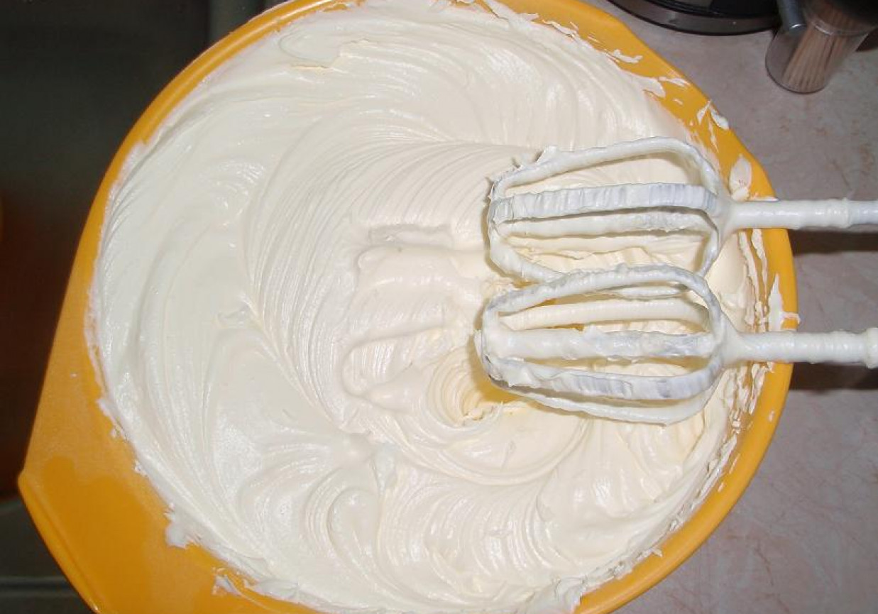 Szybki krem waniliowy do tortów i ciast foto