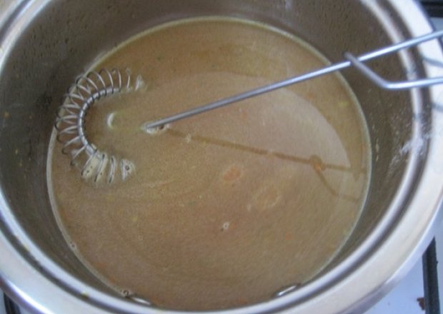 Fotografia przedstawiająca Szybki sos do mięsa