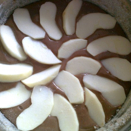 Krok 2 - Szybkie ciasto kakaowe z jabłkami foto