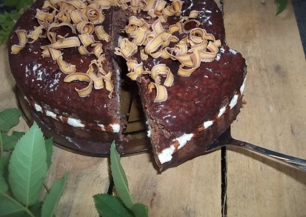 Fotografia przedstawiająca Szybkie ciasto kakaowe