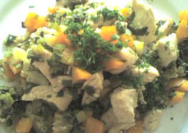 Fotografia przedstawiająca Szybkie danie z kurczaka z warzywami z ryżem